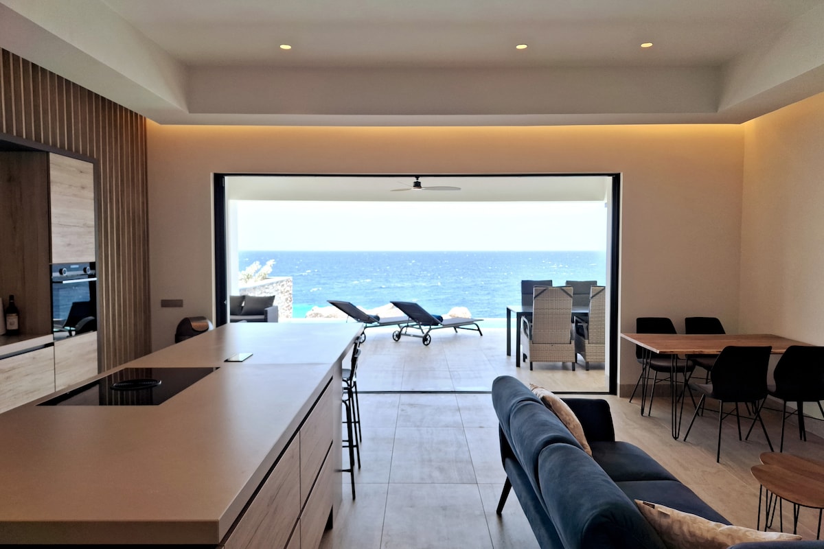 The Ridge New Luxury Condo w/private infinity pool - Apartments for ...