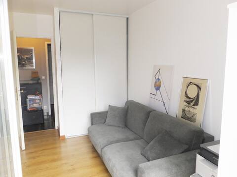 3 rooms 5 minutes' walk on foot, RER C