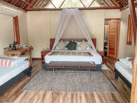 Hermoso bungalow vista al mar en Tay Beach Tayrona