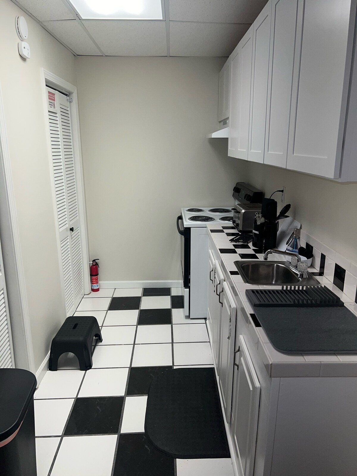 "Nelly’s Place" Private unit for Work Travelers