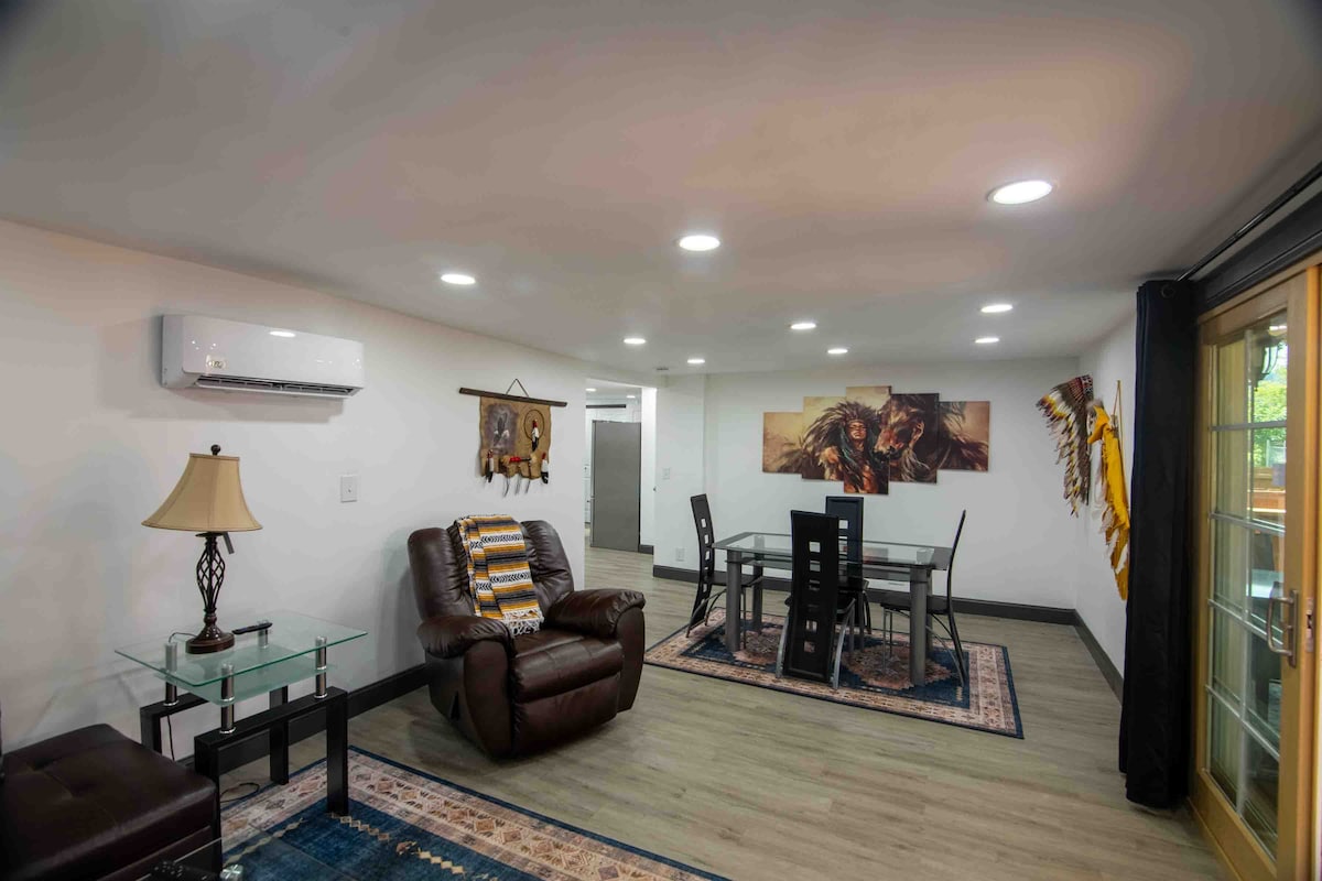 Bedroom 30 day+ “Sitting Bull” – Photo 9