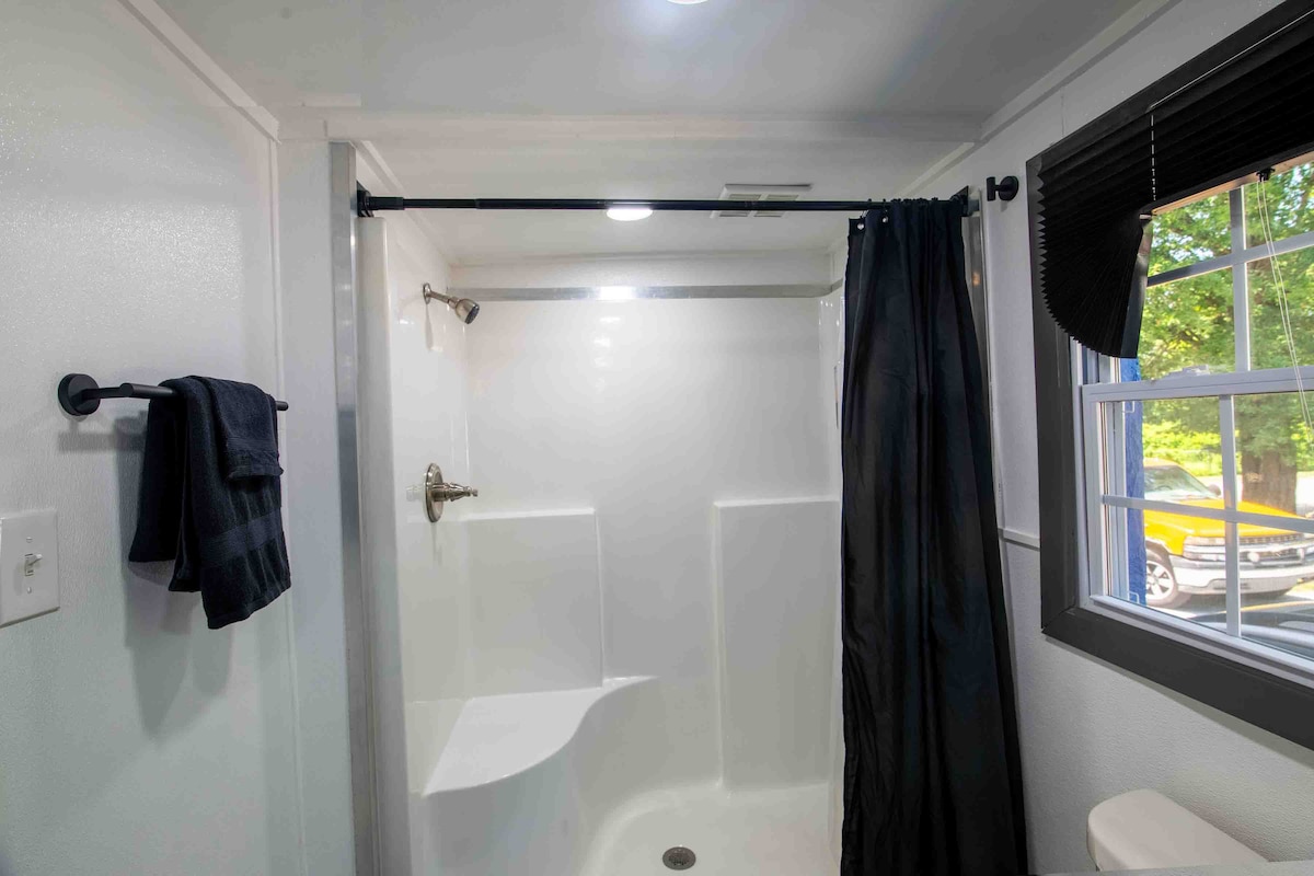 Bedroom 30 day+ “Sitting Bull” – Photo 6