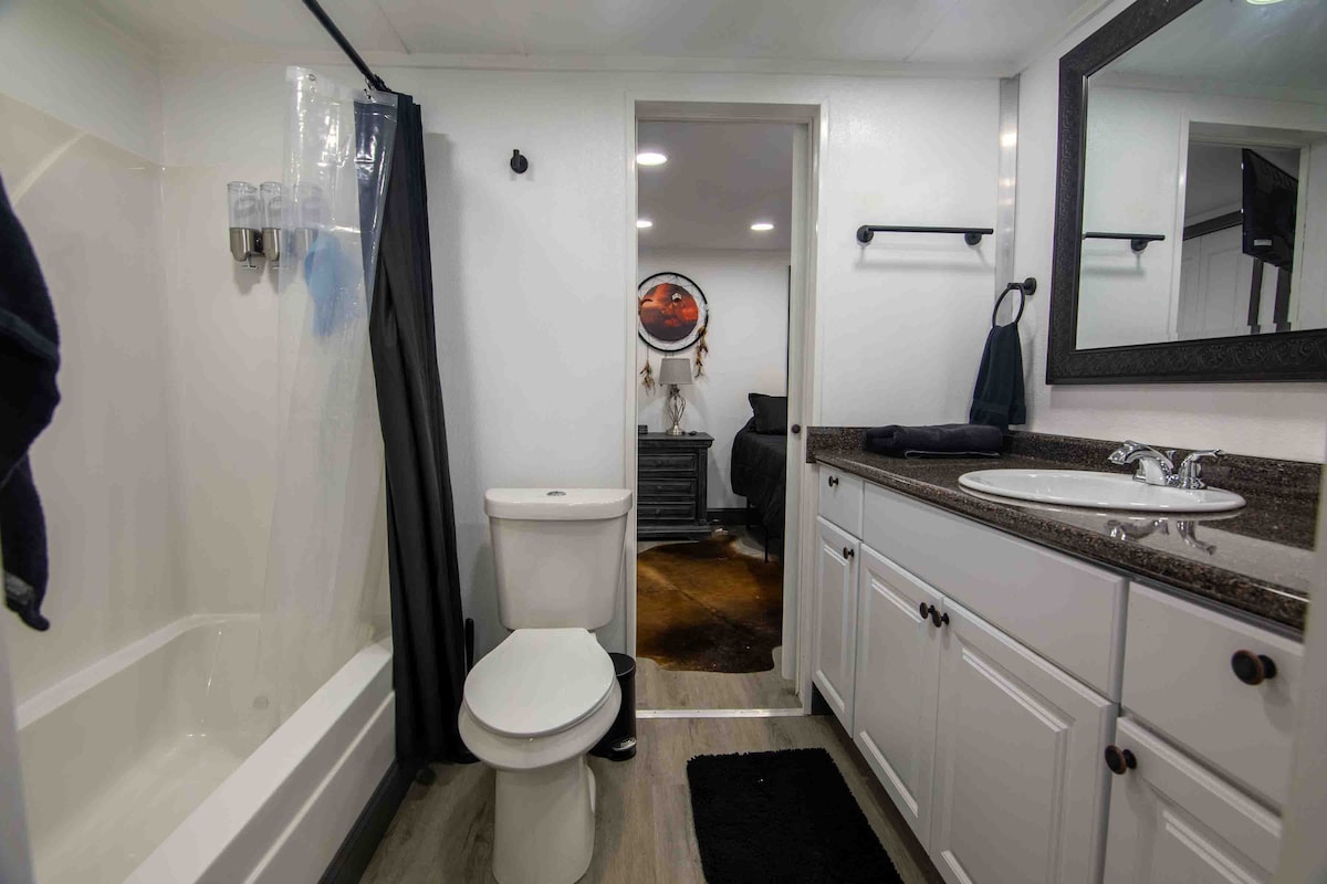 Awesome 2 bedroom, 2 bath, apt. – Photo 7