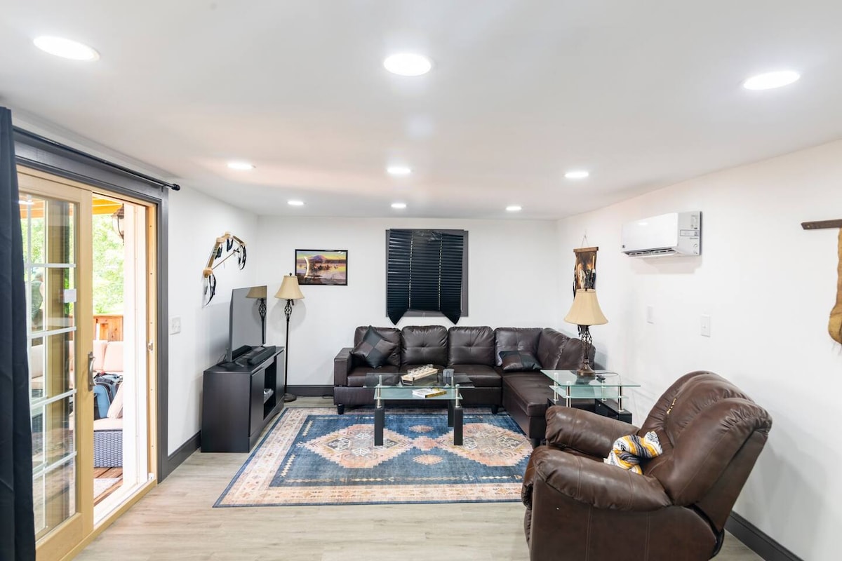 Awesome 2 bedroom, 2 bath, apt. – Photo 10