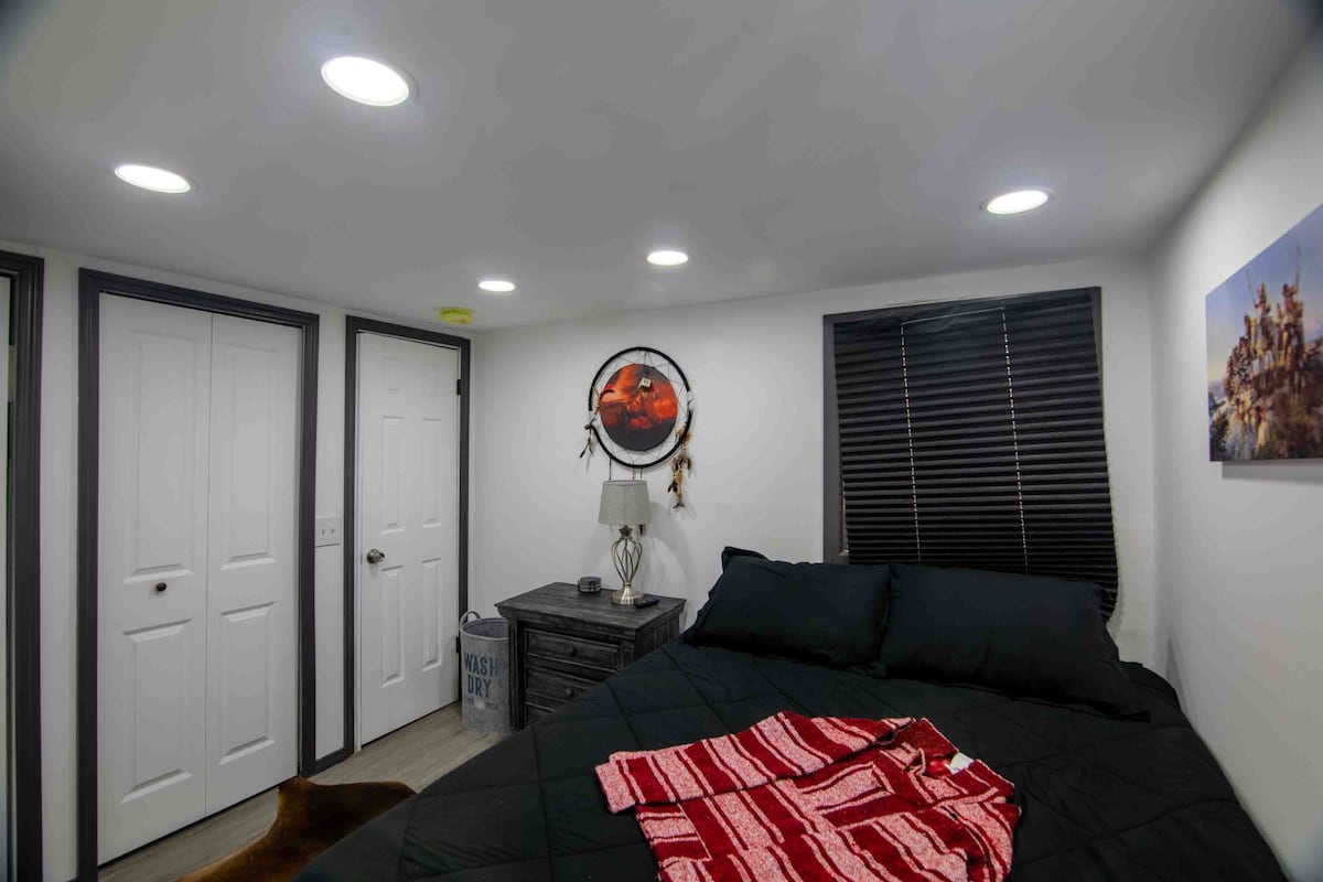 Awesome 2 bedroom, 2 bath, apt. – Photo 5