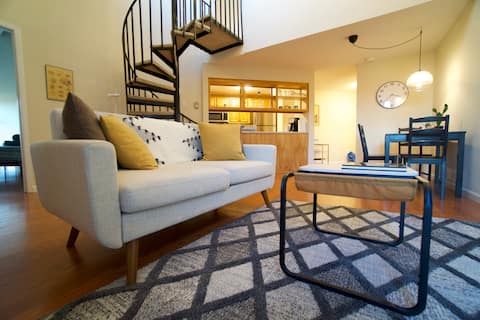 2 Bedroom Apartment near Blue Back Square
