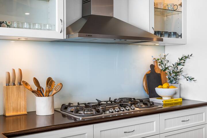 Sunrise @ C-Vue by Your Perfect Host gallery image 4