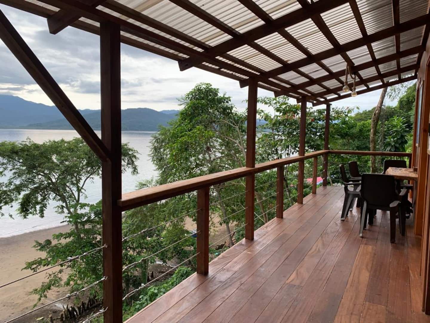 Rentas Vacacionales y Airbnb en Bahía Solano | cozycozy