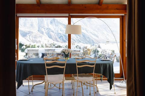 House A-1201 / Mountain View