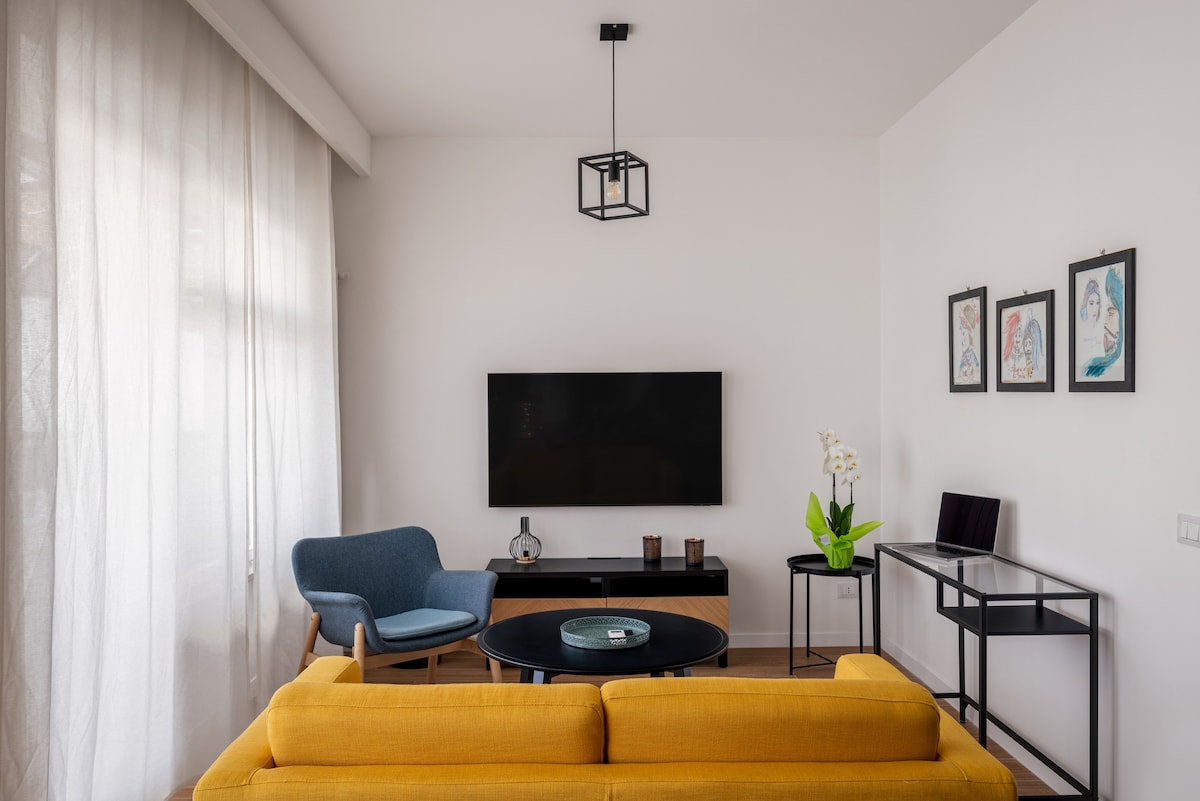 Top Airbnb: MiKa's flat, penthouse with terrace in Palermo