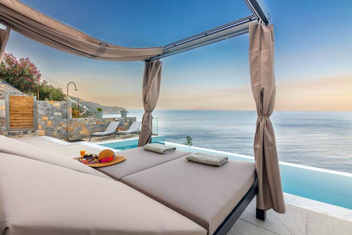 Stunning sea views, Access to a cove – Euphoria gallery image 2