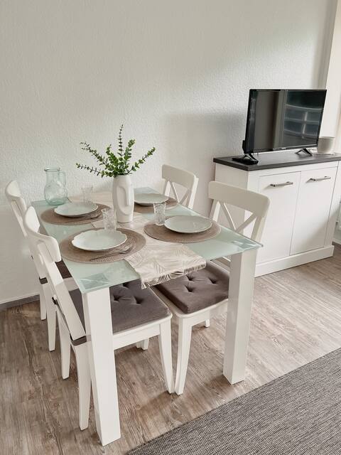 Beachfront apartment with sea views