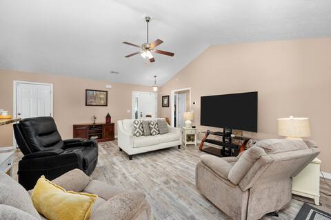 Greenway Getaway 3BR Cottage