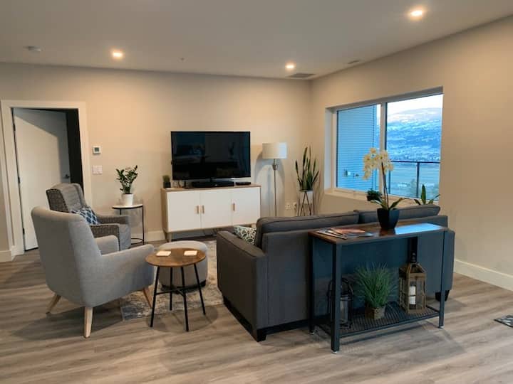 Skaha Lake View Condo - Penticton