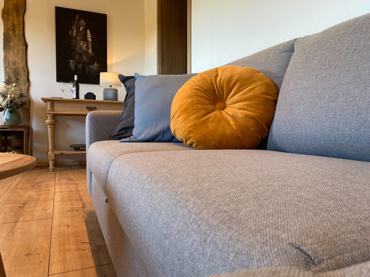 Top Airbnb: 70 sqm apartment, with balcony & panoramic views a Schonach Im Schwarzwald