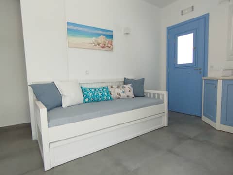 Successful Airbnb property: zeta's.kimolos in Δήμος Κιμώλου