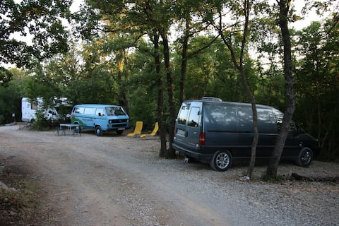 Popular Airbnb listing: Azure Bay Camping Spot - Beach Access in Brzac