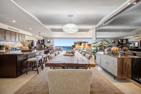 Popular Airbnb listing: Medano Beach, Ocean View, Downtown, 3BD, 6th floor in Los Cabos