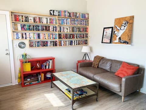 Successful Airbnb property: ApeBNB: Comfort, Character, VHS! in Detroit Shoreway
