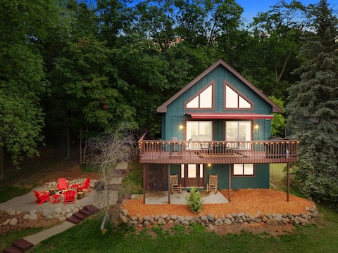 Modern Cabin-MtnViews-HotTub-GameRoom-FirePit-Pets