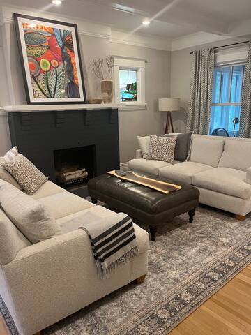 3 Blocks from Lake Harriet!