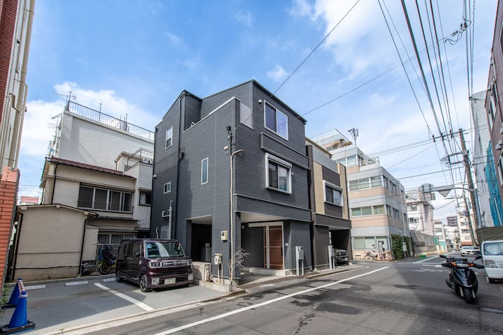 6minutes walk to Sensoji/ 13 person occupancy