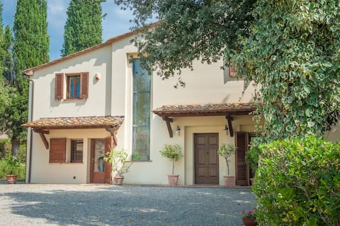 Spectacular private Villa in Tuscany, Volterra