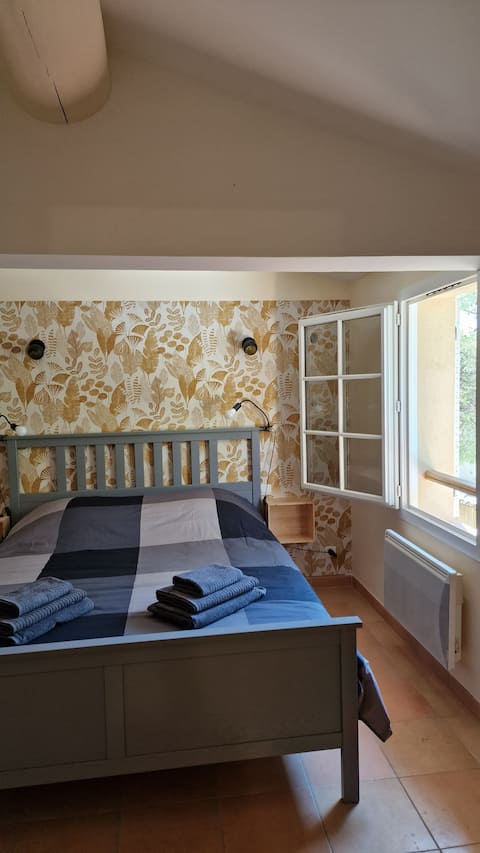 Villa at the foot of Sainte-Victoire