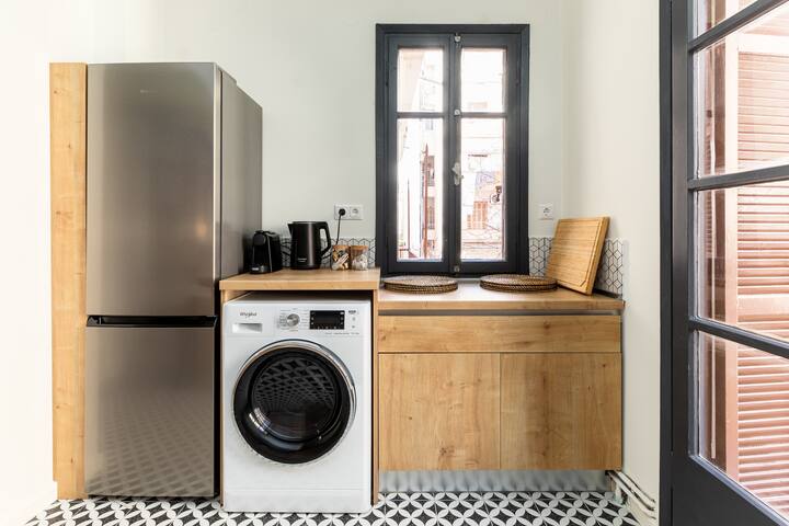 Vista by halu!: Spacious City Centre Home gallery image 2