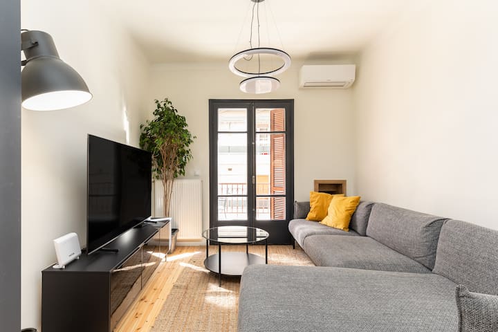 Vista by halu!: Spacious City Centre Home