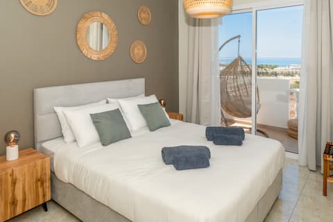 Diana APT | Seaview | Sunset | Location | Beach