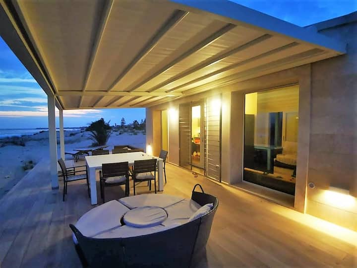 House on the dunes of Carratois Beach
