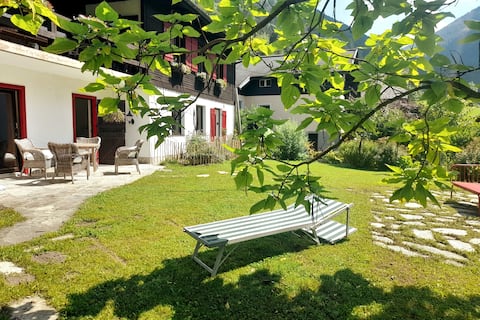 Apartment with private swimming area on Lake Lunz