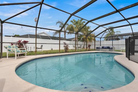 Florida Vacation Home by Parks!