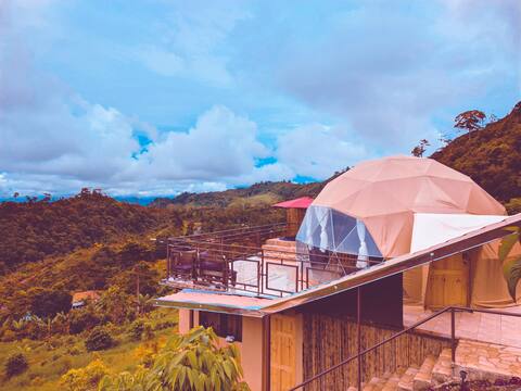 Las Colinas Glamping (Dome #4)