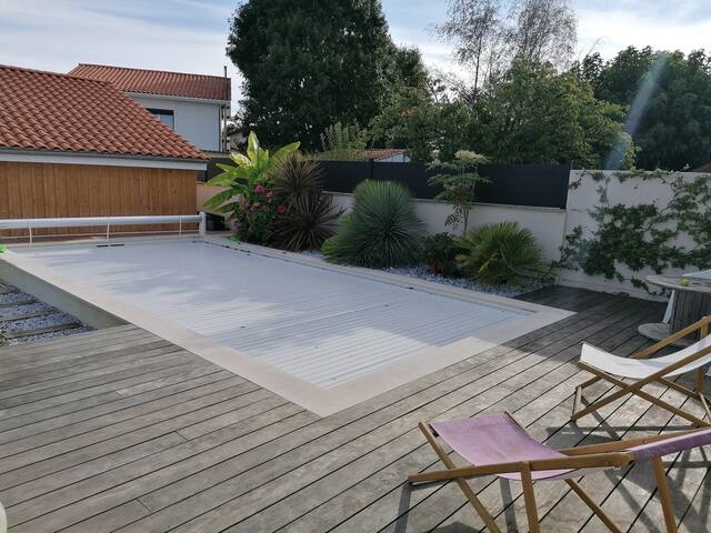 Maison climatisée avec piscine gallery image 5