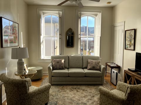Courthouse Apt. Downtown Bellefonte