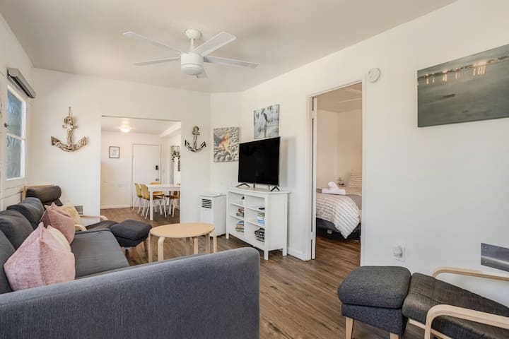 4Beach Flats Sleep 18 2BlK Beach