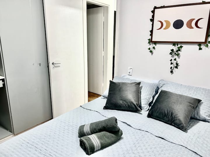 1er dormitorio + armario + ventilador de techo