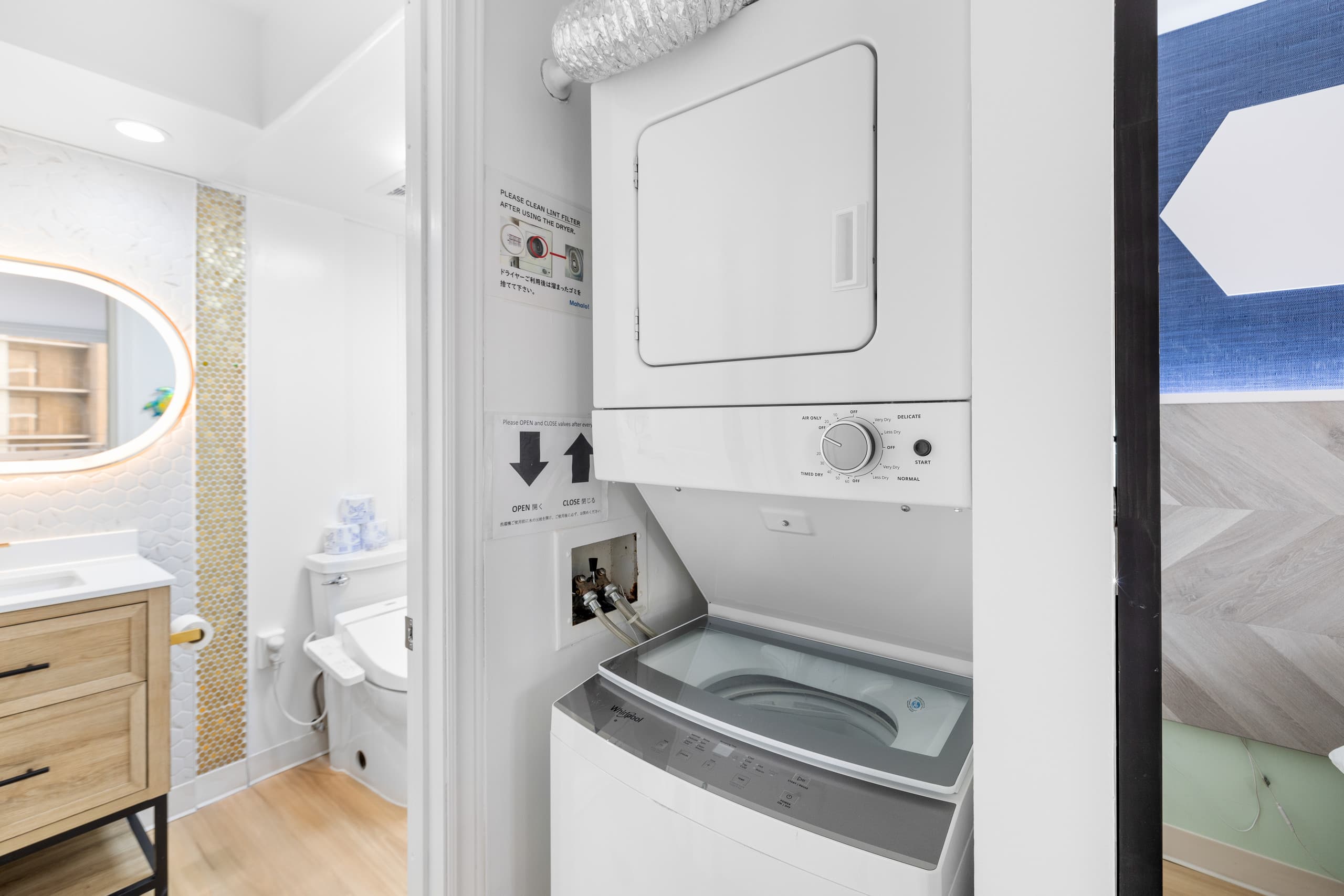 Huge patio | Modern | Washer | Free park | 5'Beach - Image 41