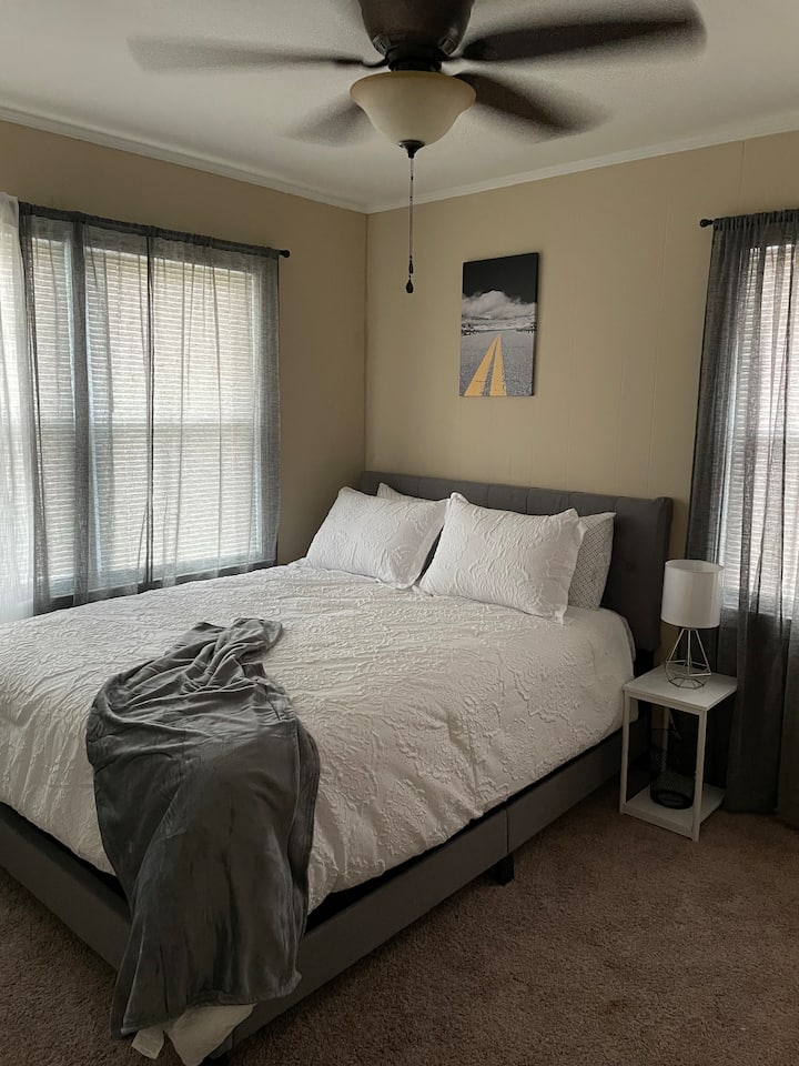 საძინებელი 1