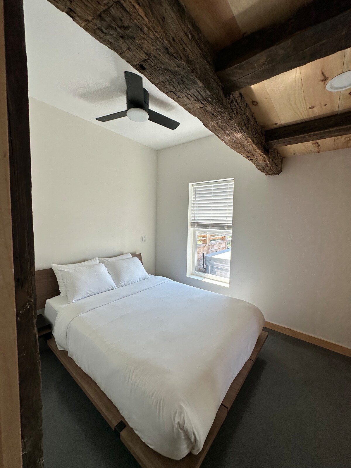 საძინებელი 3