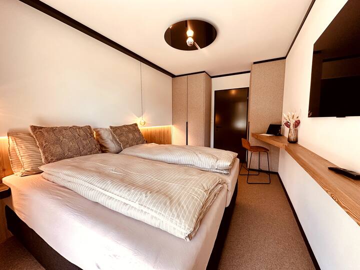 Schlafzimmer 2