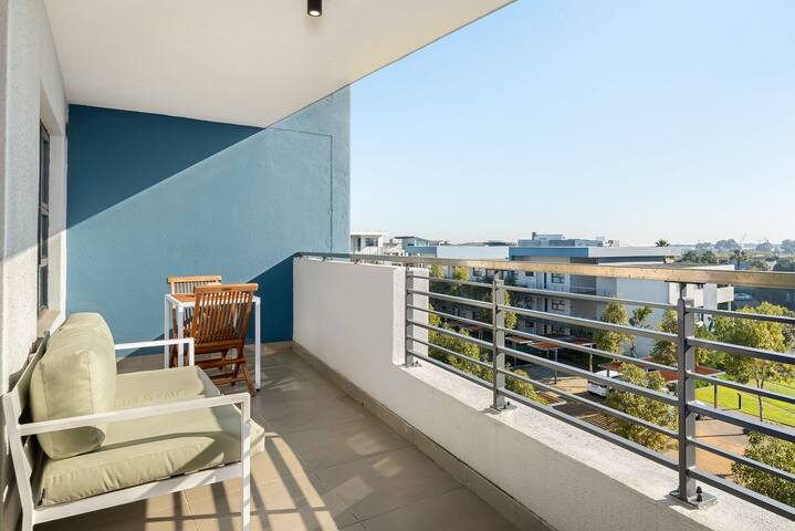 Terraces 2-bed Apt Full Power Backup&Mall Nextdoor gallery image 4