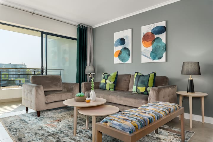 Terraces 2-bed Apt Full Power Backup&Mall Nextdoor