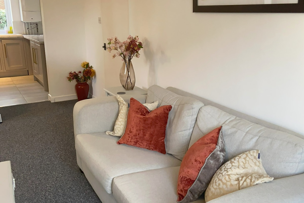 Renovated Ground floor flat