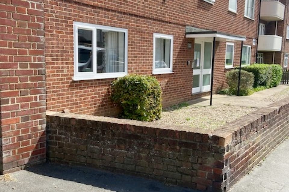 Renovated Ground floor flat