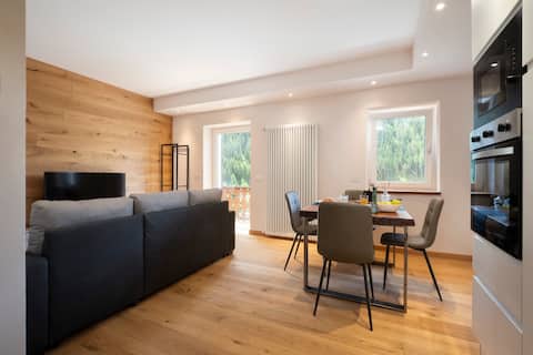 Apartment 5 and 7, Lake View