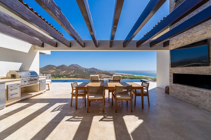 Exquisite 6 Bedroom Residence at Quivira Los Cabos
