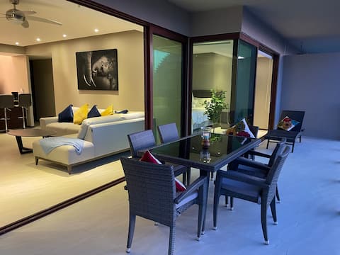 Successful Airbnb property: 200 m2 luxury apartment in Acapulco De Juárez
